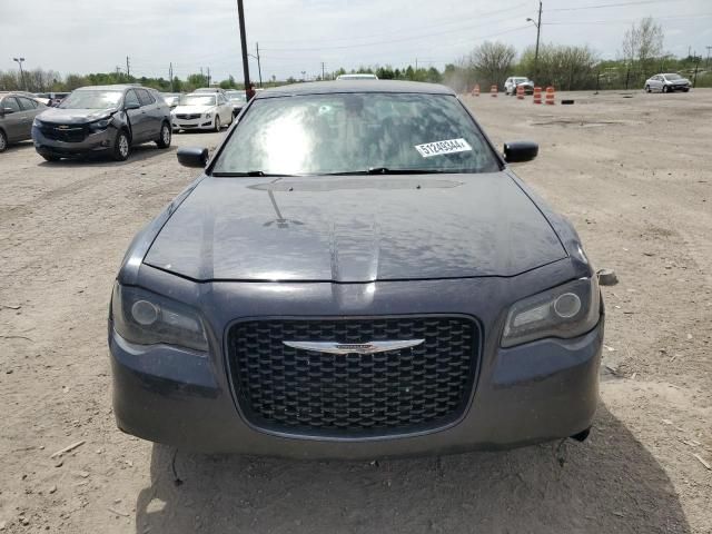 2016 Chrysler 300 S