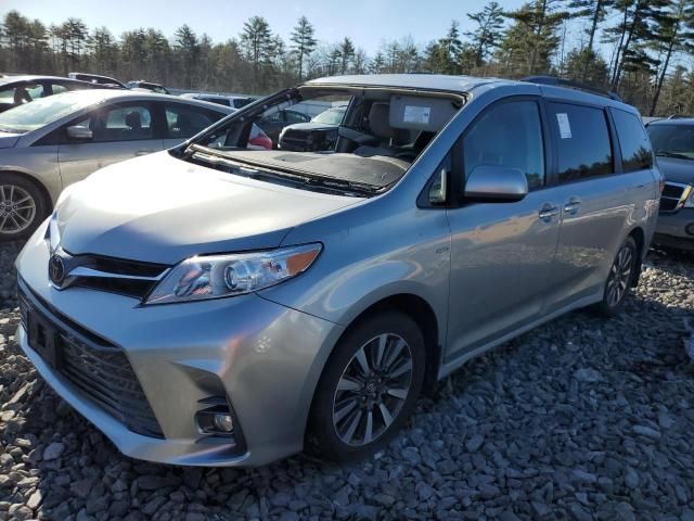 2019 Toyota Sienna XLE