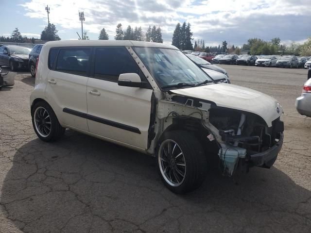 2012 KIA Soul +