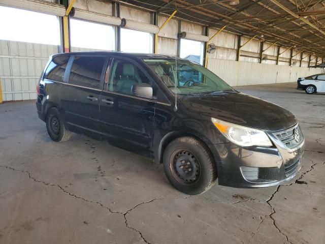 2013 Volkswagen Routan S