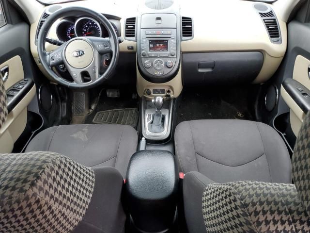 2013 KIA Soul +