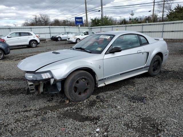 2000 Ford Mustang