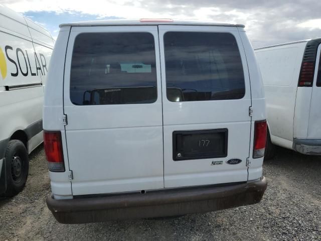 2011 Ford Econoline E350 Super Duty Wagon