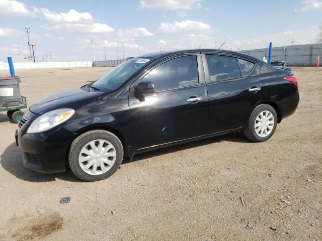 2013 Nissan Versa S