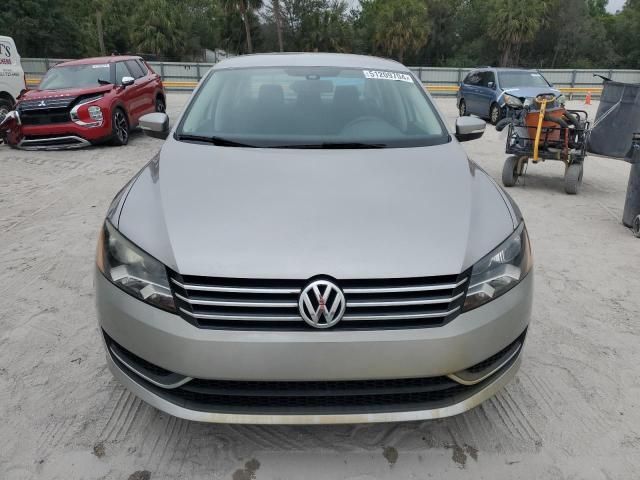 2013 Volkswagen Passat S