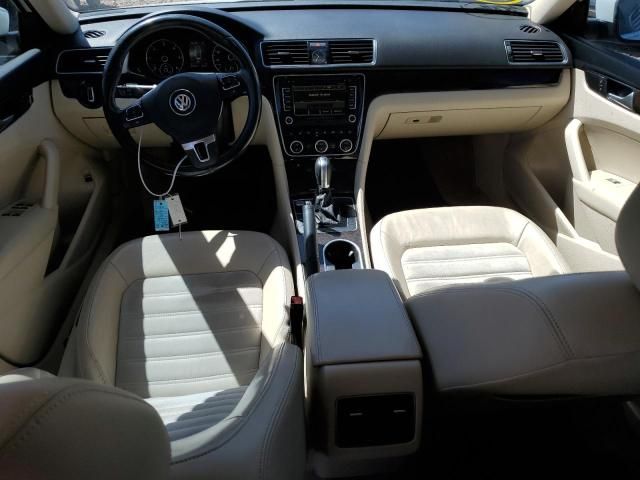 2015 Volkswagen Passat SEL