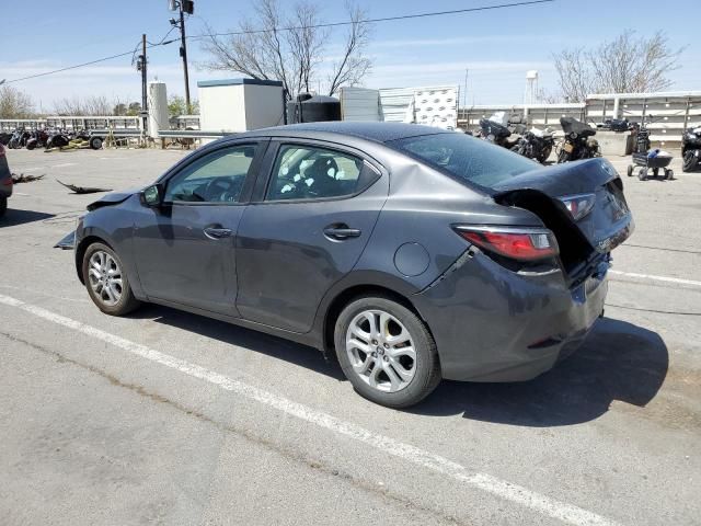 2017 Toyota Yaris IA