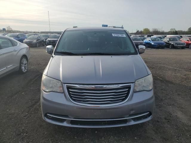 2014 Chrysler Town & Country Touring L