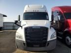 2019 Freightliner Cascadia 126