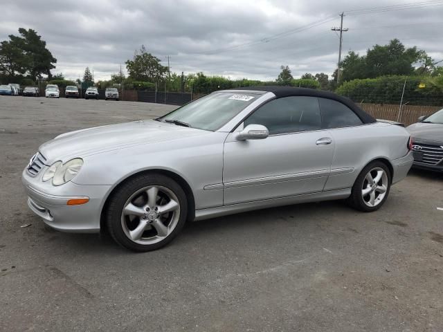 2005 Mercedes-Benz CLK 320