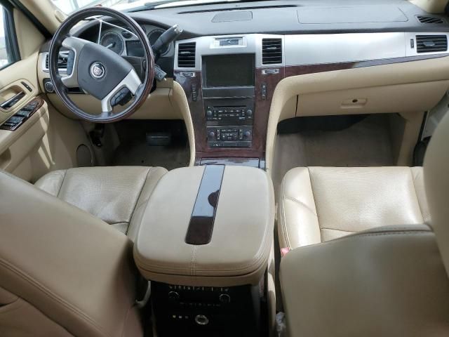 2011 Cadillac Escalade Luxury