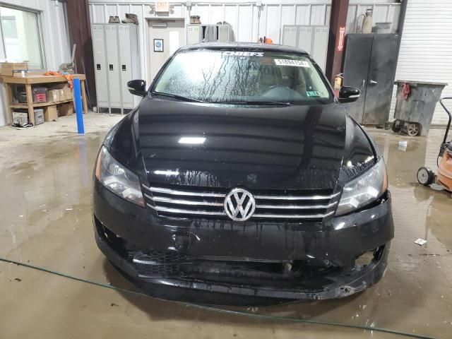 2013 Volkswagen Passat SE