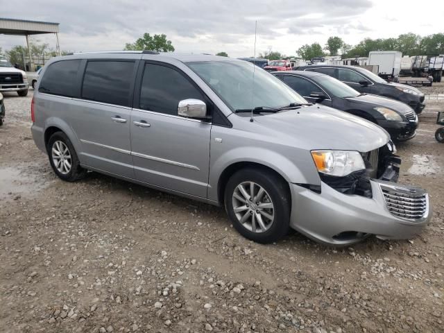 2014 Chrysler Town & Country Touring L