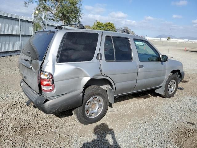 1999 Nissan Pathfinder LE