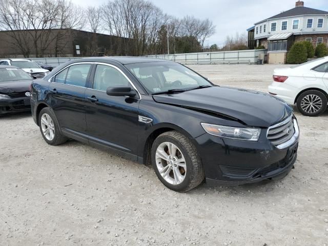 2016 Ford Taurus SE