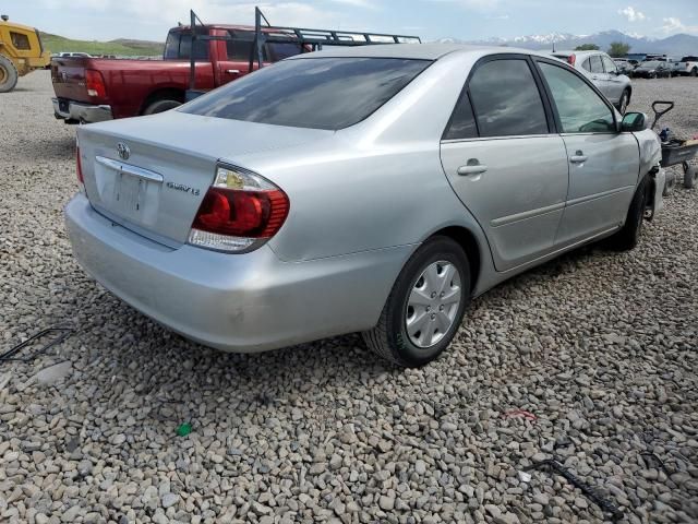 2005 Toyota Camry LE