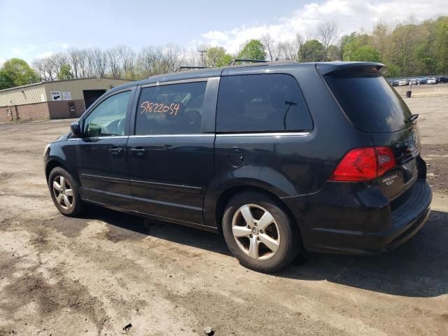 2012 Volkswagen Routan SE