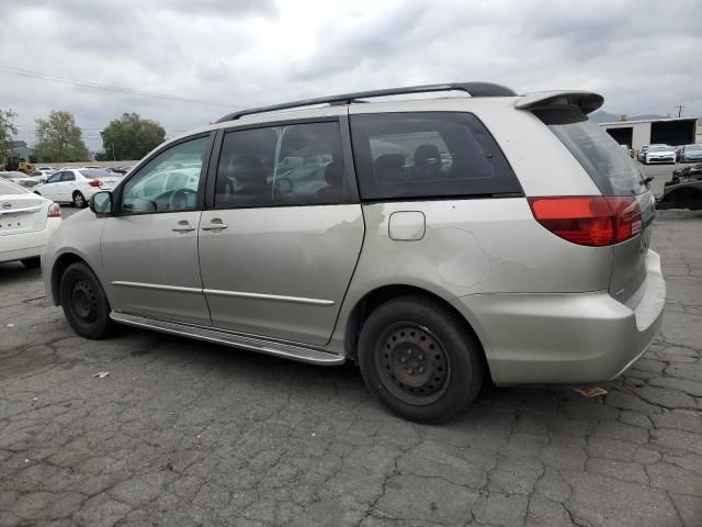 2005 Toyota Sienna CE