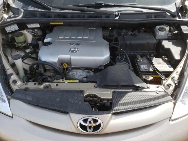 2009 Toyota Sienna XLE