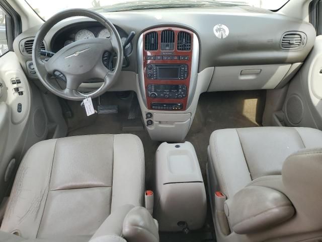 2006 Chrysler Town & Country Limited