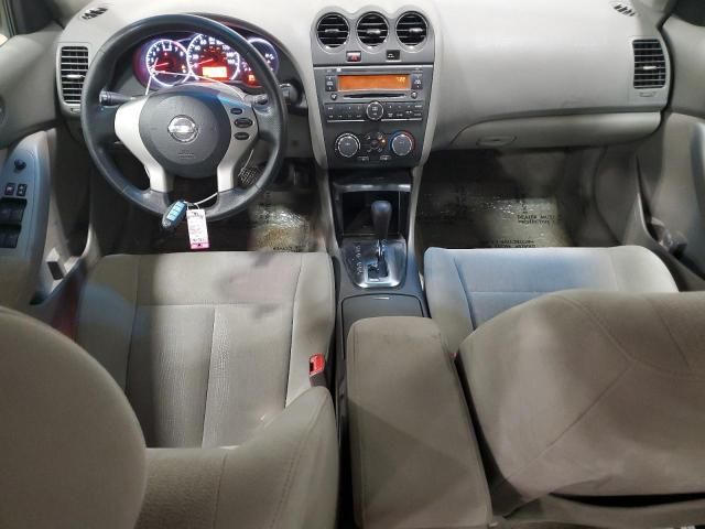 2010 Nissan Altima Base