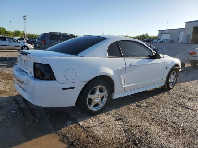 2004 Ford Mustang