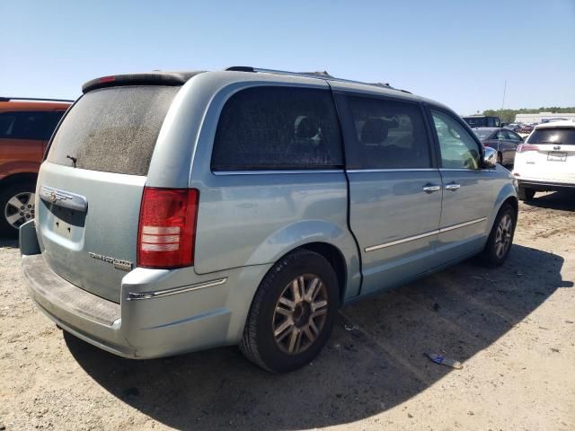 2010 Chrysler Town & Country Limited