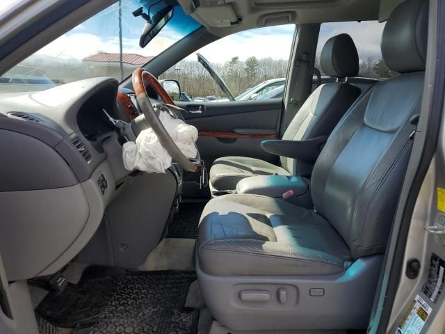 2010 Toyota Sienna XLE