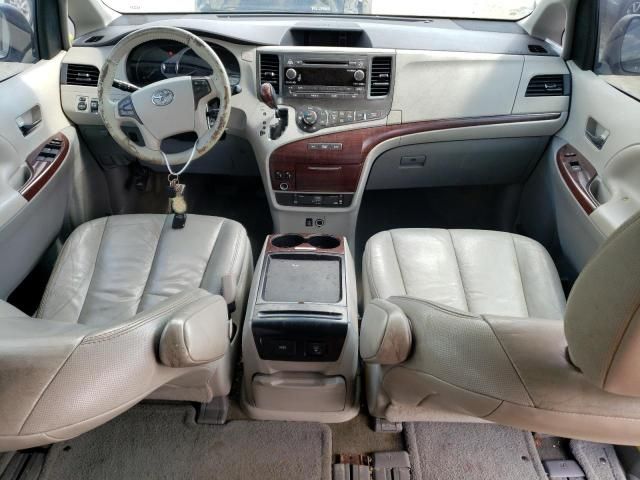 2011 Toyota Sienna XLE