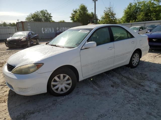 2005 Toyota Camry LE