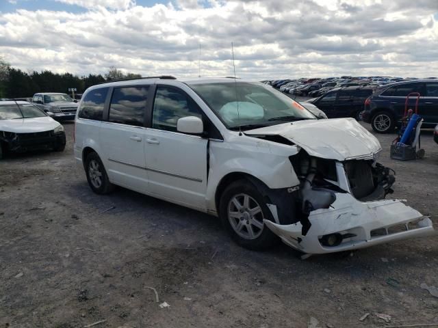 2010 Chrysler Town & Country Touring