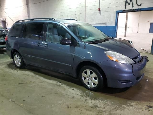 2007 Toyota Sienna CE