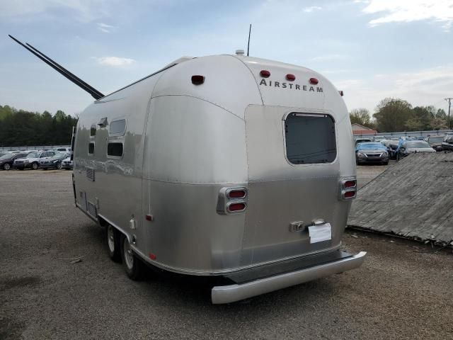 2002 Airstream Camper