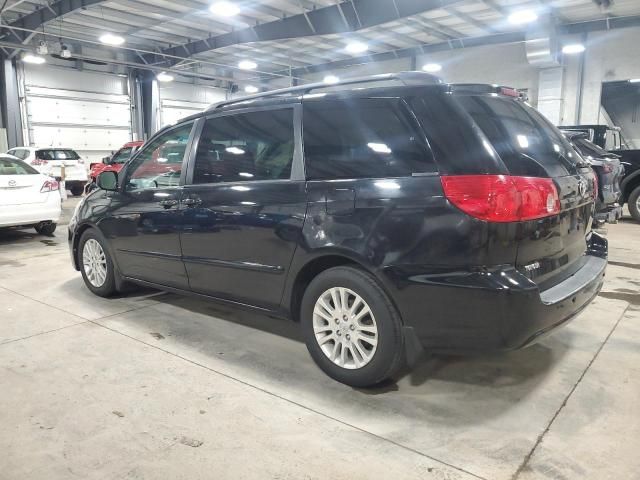 2009 Toyota Sienna XLE