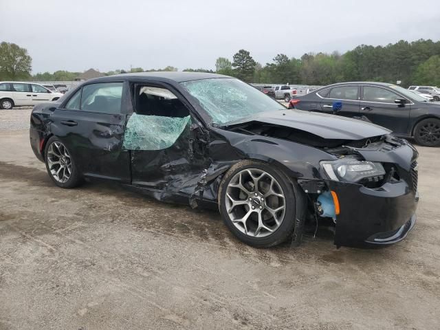 2018 Chrysler 300 Touring