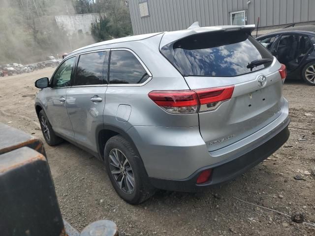 2019 Toyota Highlander SE