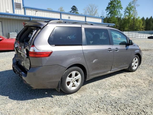 2015 Toyota Sienna LE