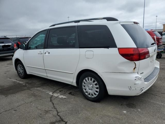 2004 Toyota Sienna CE