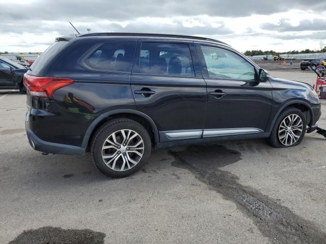 2016 Mitsubishi Outlander SE