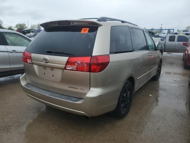 2005 Toyota Sienna XLE