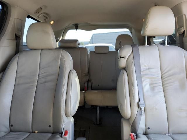 2011 Toyota Sienna XLE