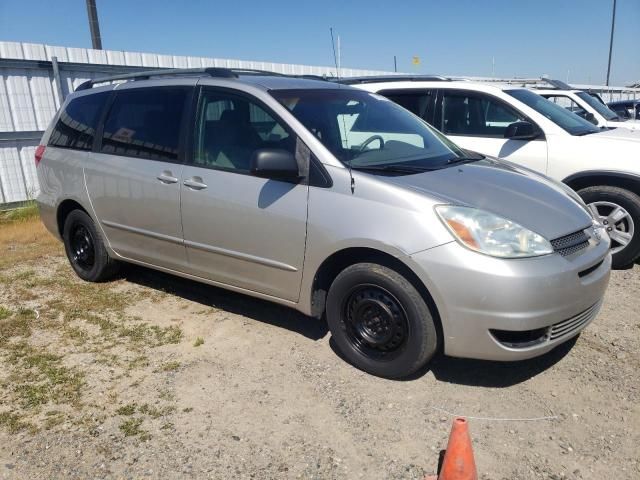 2004 Toyota Sienna CE