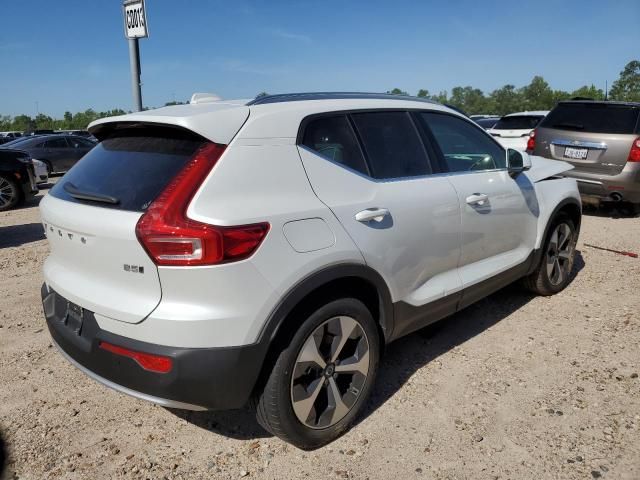 2024 Volvo XC40 Core