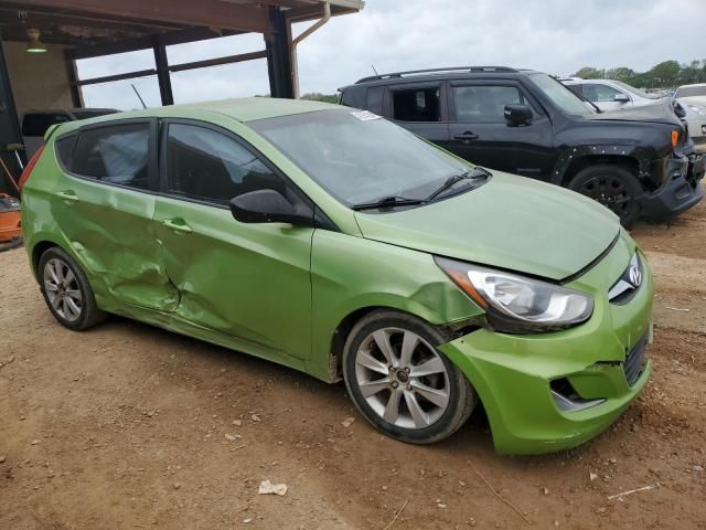 2012 Hyundai Accent GLS