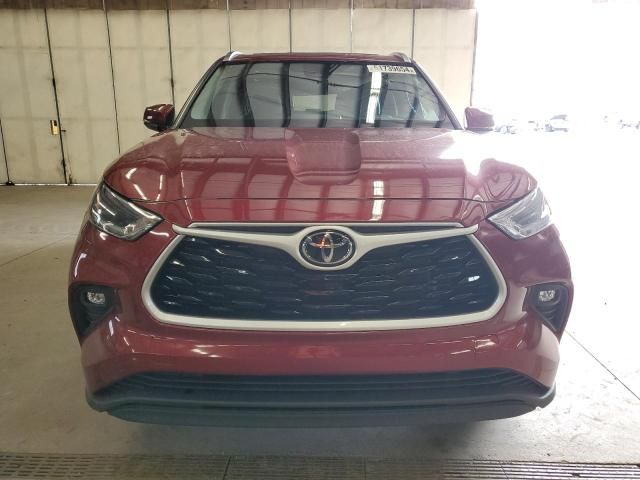 2021 Toyota Highlander XLE