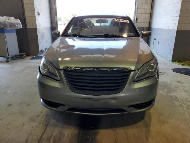 2013 Chrysler 200 Touring