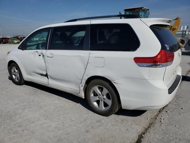 2011 Toyota Sienna LE