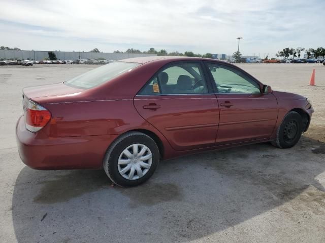 2005 Toyota Camry LE