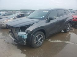 Salvage cars for sale at Grand Prairie, TX auction: 2022 Toyota Highlander XLE