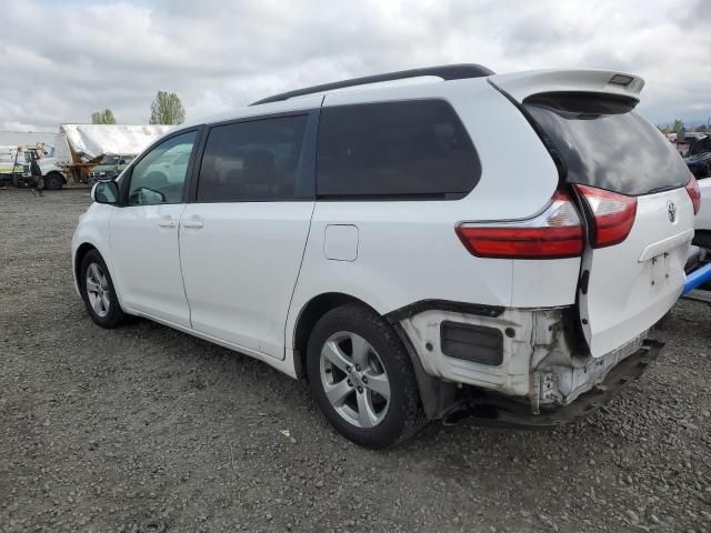 2015 Toyota Sienna LE